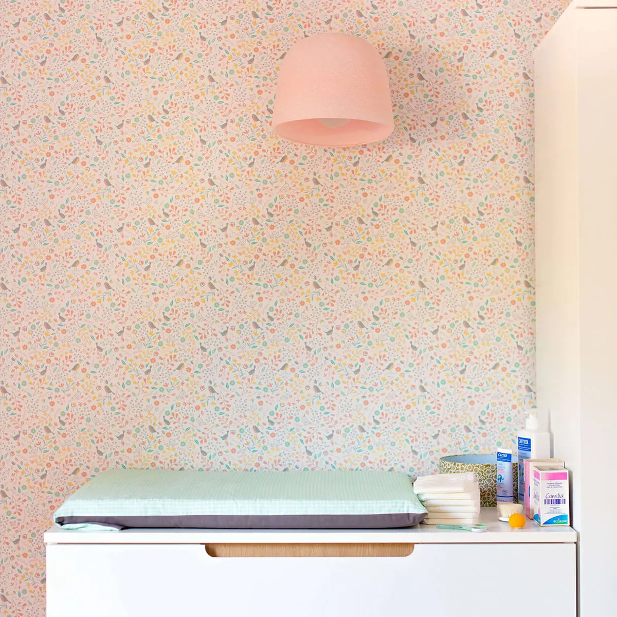 Matelas à langer en coton écru, avec sa housse et sa mousse