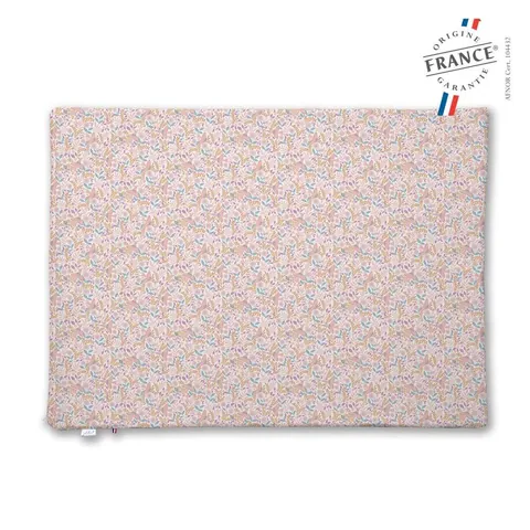 Le Tapis Magique imprimé Douce poésie, à plat sur fond blanc, avec le logo Origine France Garantie.